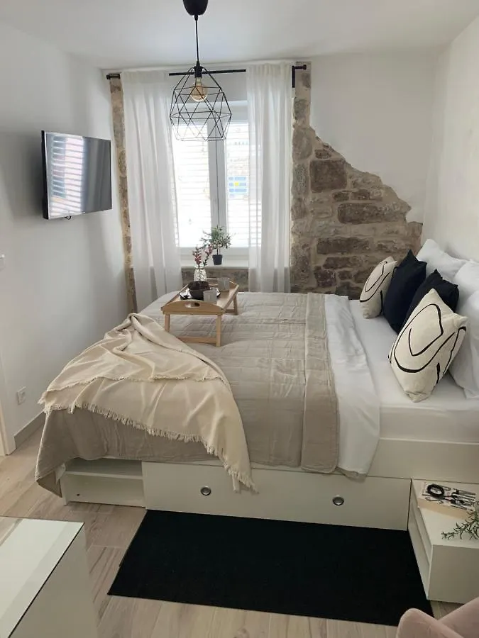 Apartment Kala Split 0*,
